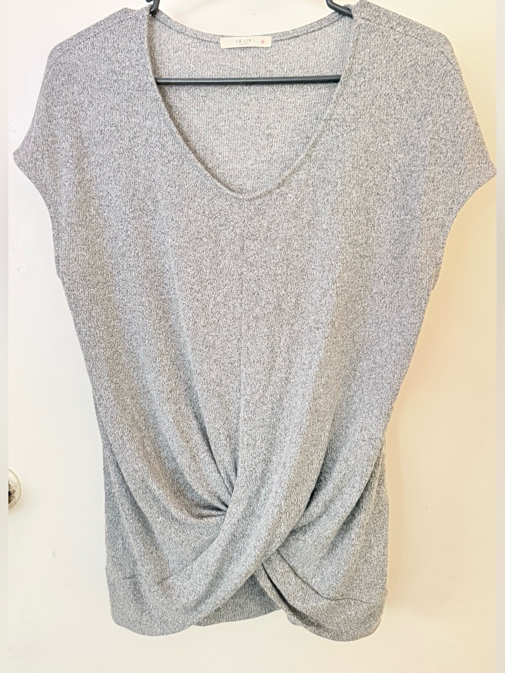 Le Lis Heather Gray Twist-Front V-Neck Short Sleeve Top